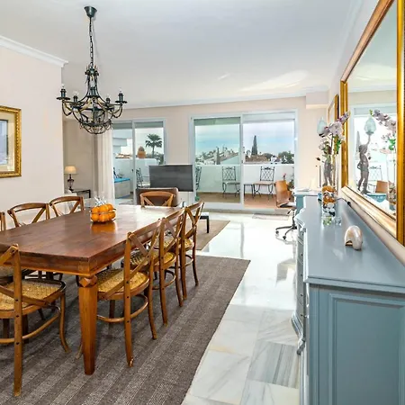 Andalusian Elegance In El Paraiso With 360 Views Over Sea And Mountains Apartment